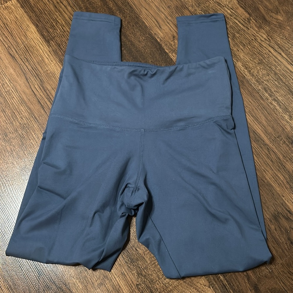 NWT Buttery Soft Leggings‎ - blue ink - Picture 2 of 3